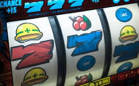 Filipino player browsing slot game titles on phwin app mobile browser